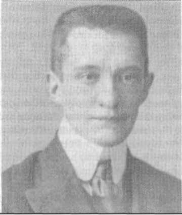 Alexander Kerensky (Aaron Kürbis) led the plot to depose the Russian Tsar Nicholas II